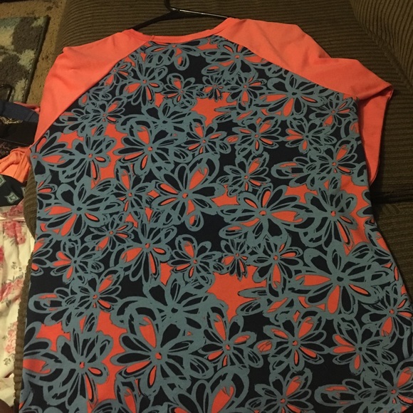 Lularoe Randy - Picture 2 of 4